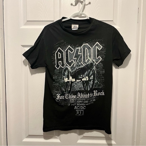 Liquid Blue Tops - ACDC Small Vintage t-shirt black men liquid blue tennessee river